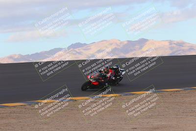 media/Sep-11-2022-SoCal Trackdays (Sun) [[81b7e951af]]/Bowl (820am)/